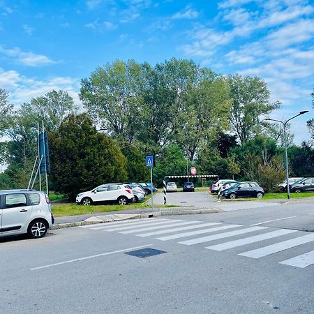 Nuova E Comoda ميلان المظهر الخارجي الصورة